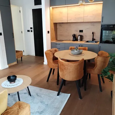 King Lux * זלאטיבור