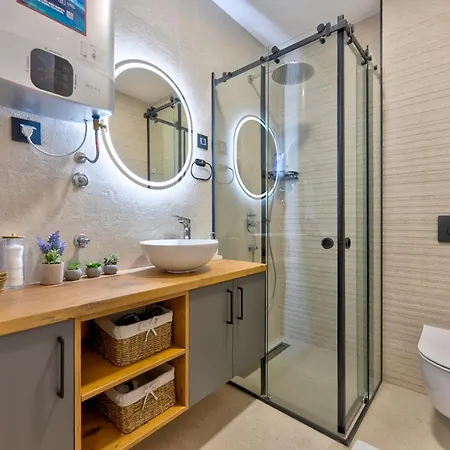 King Lux Apartment *