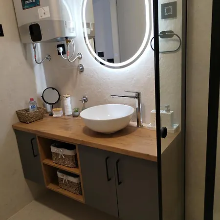 King Lux זלאטיבור