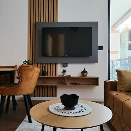 King Lux * זלאטיבור